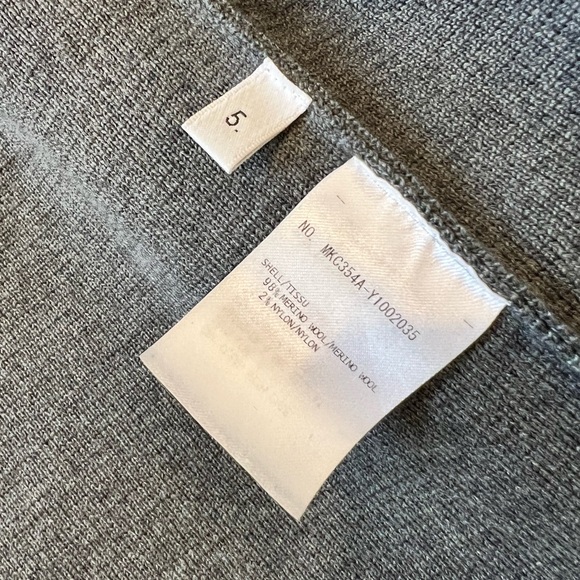 Authentic Thom browne cardigan with signature sleeve line - Picture 10 of 10